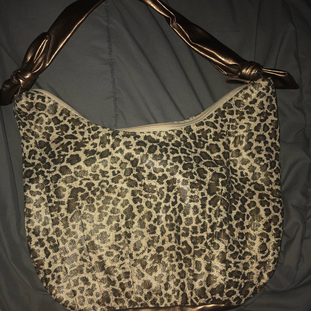 SUPER CUTE NEW NEVER BEEN USED BAG!!!